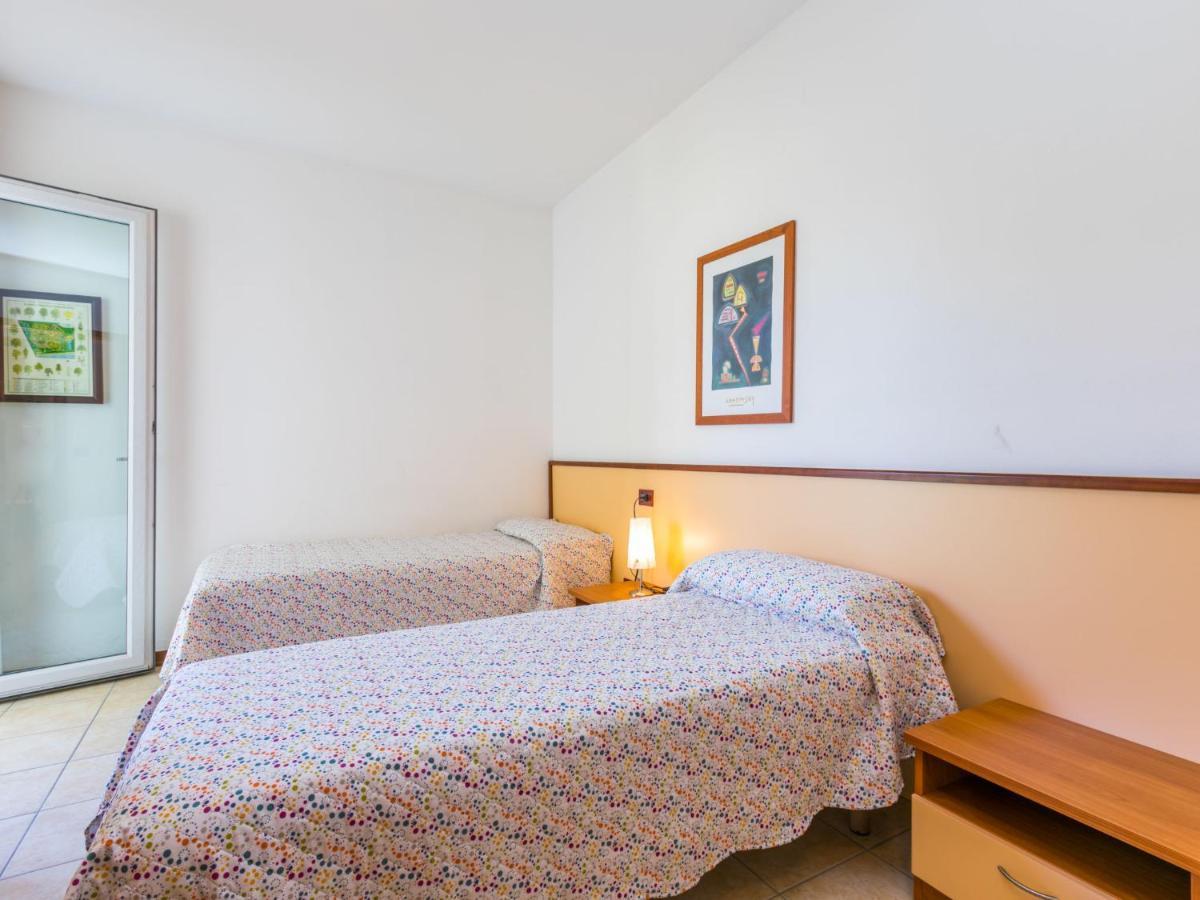 Apartment Robinia-Pinetine-4 By Interhome ドゥナ・ヴェルデ エクステリア 写真